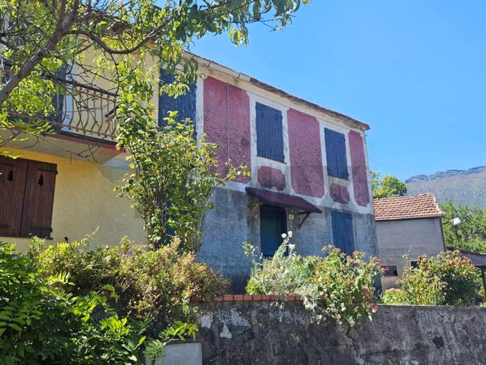 Appartamento con 6 locali in vendita in San Colombano Certenoli
