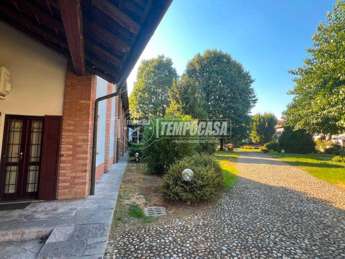 Appartamento bilocale in vendita in Via Dante Alighieri, Centro, Cesano Boscone