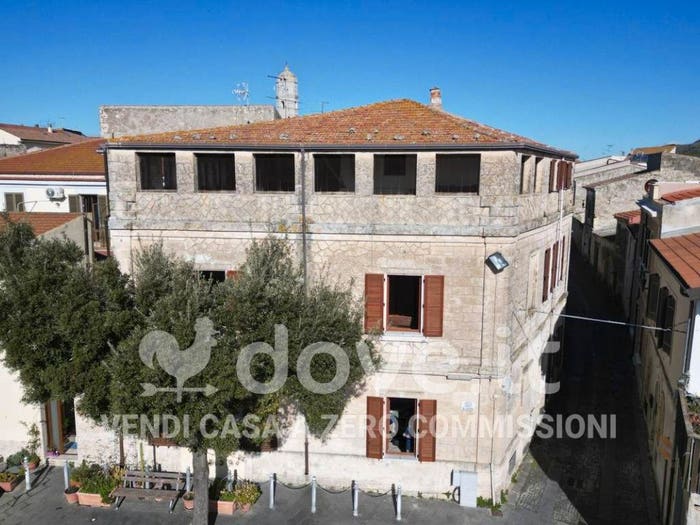 Casa quadrilocale in vendita in Via Fratelli L P Chessa, Thiesi