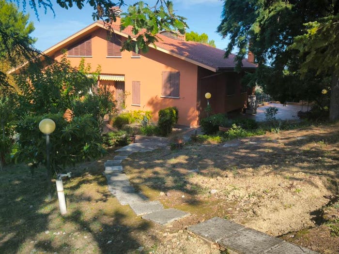 Casa con 6 locali in vendita in Località Caminate, Caminate, Fano