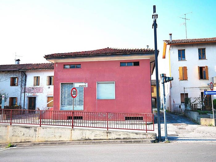 Casa trilocale in vendita in Via Stazione, Centro, Manzano