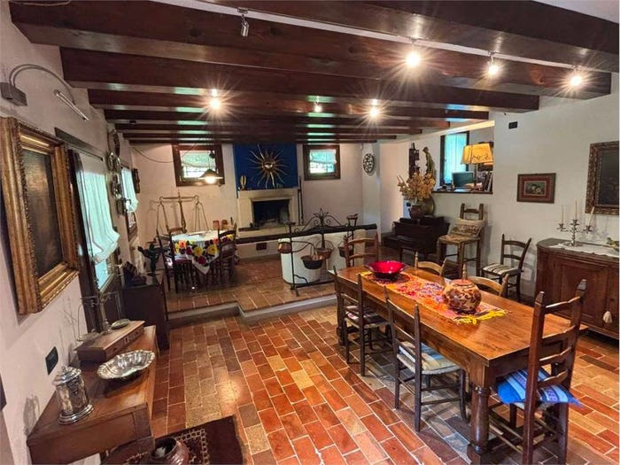 Casa con 6 locali in vendita in Pedeguarda, Follina