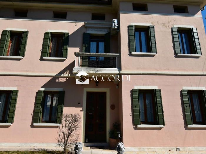 Casa con 5 locali in vendita in Corso del Popolo, Piazza dei Signori, Treviso