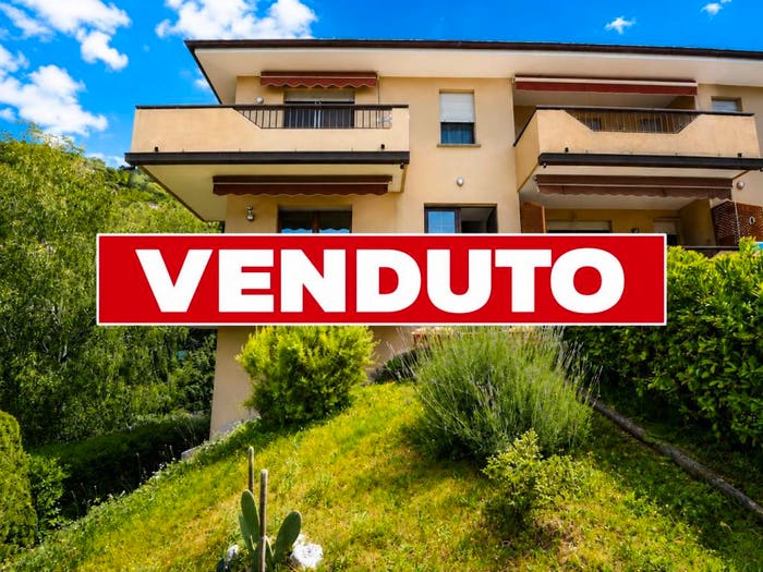 Appartamento bilocale in vendita in Via Villaggio degli Ulivi, Centro, Perledo