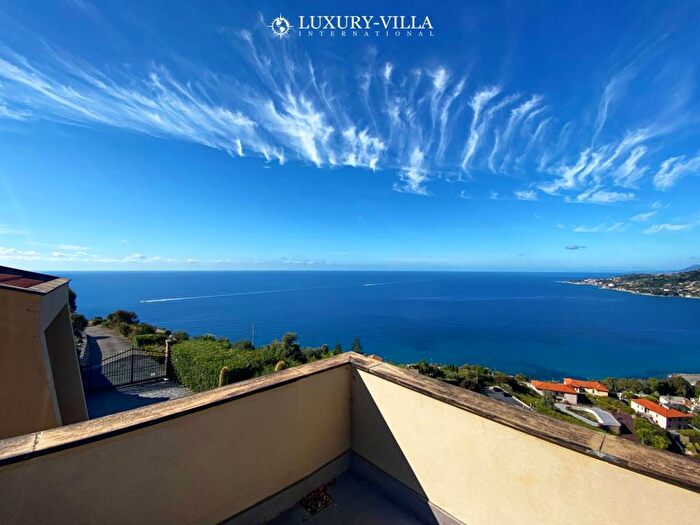Casa con 6 locali in vendita in strada provinciale, Foce Semeria, Sanremo