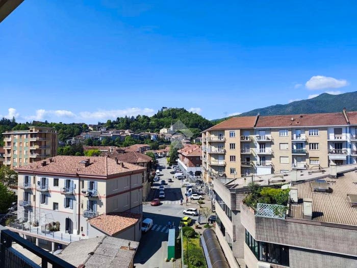 Appartamento trilocale in vendita in Corso Laghi, Centro, Avigliana
