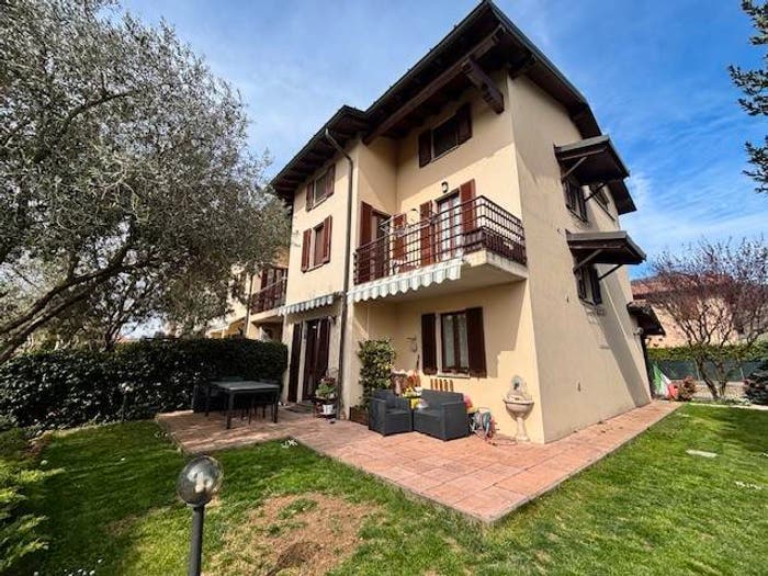Casa con 5 locali in vendita in Vicolo Sant'Alessandro, Centro, Arcisate