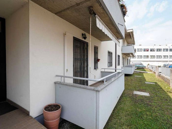 Appartamento quadrilocale in vendita in via MONTE GRAPPA, Osio Sotto