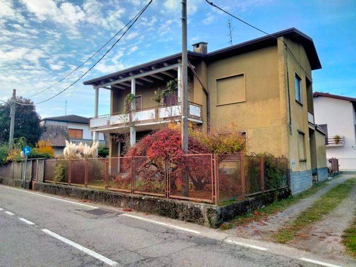 Appartamento in vendita in Via Cadorna, Fagnano Olona