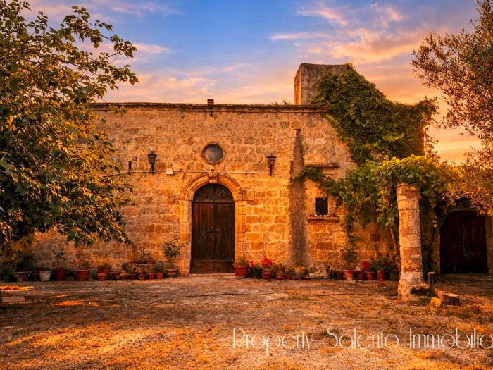 Casa con 6 locali in vendita in Strada Comunale Melissano Casarano, Casarano