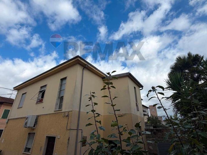 Appartamento quadrilocale in vendita in Via Spoleto, Sant'Eraclio Case Vecchie, Foligno