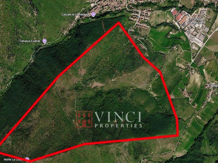 Casa con 5 locali in vendita in Esanatoglia