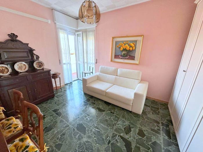 Appartamento trilocale in vendita in Via Giacomo Matteotti, Centro, Malnate