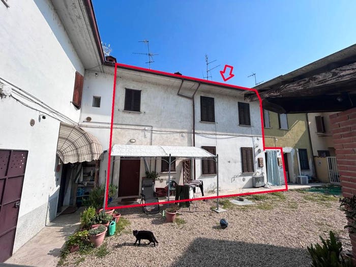 Casa quadrilocale in vendita in Via Bergnola, Centro, Zerbolò