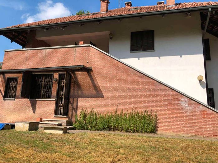 Casa con 6 locali in vendita in strada PALAZZO BORELLO, Montafia