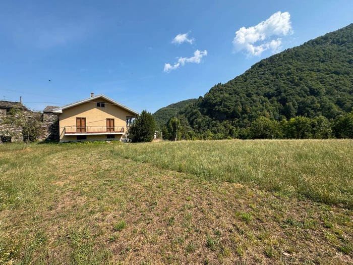 Casa trilocale in vendita in Frazione Calcinere Inferiore, Calcinere, Paesana