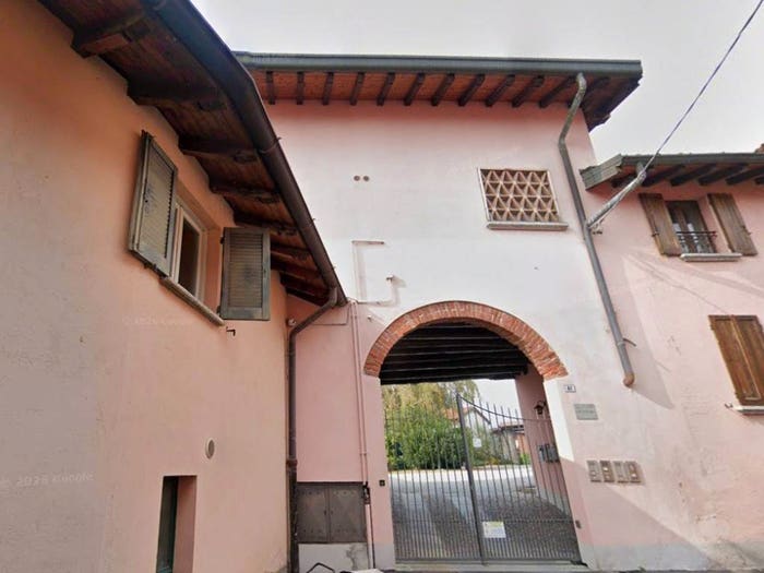 Appartamento trilocale in vendita in Via Alessandro Volta, Lipomo