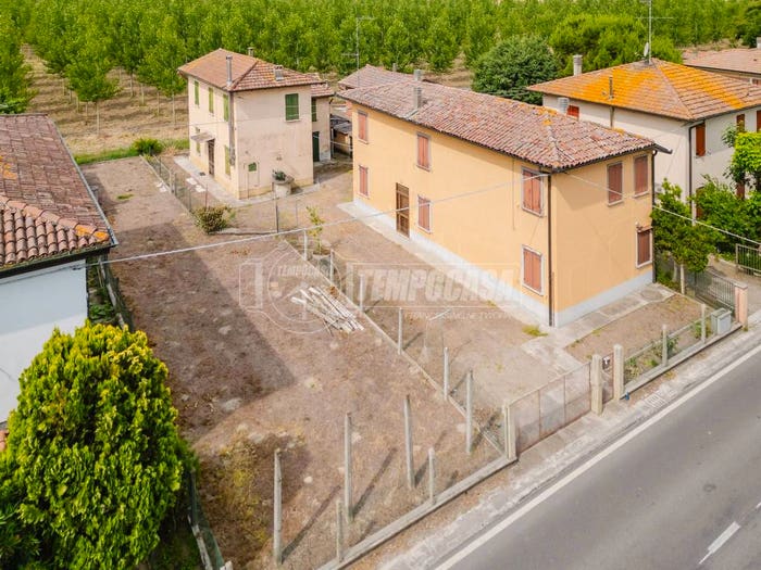 Casa con 6 locali in vendita in Via E Giovannini, Centro, Baricella