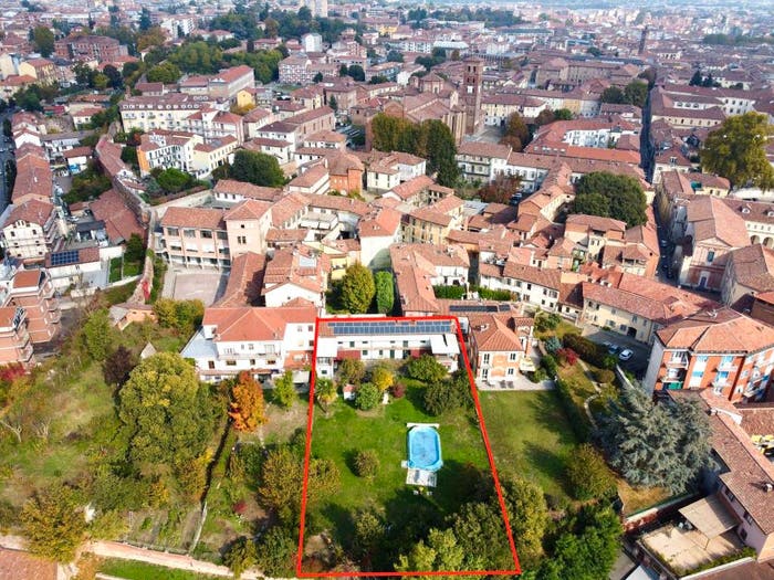 Casa con 6 locali in vendita in Via Niccola Gabiani, Centro Storico, Asti