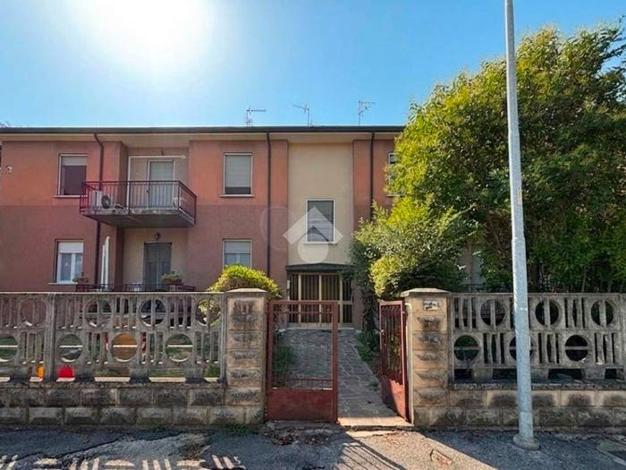 Appartamento quadrilocale in vendita in Via Alcide De Gasperi, Centro, Gonzaga