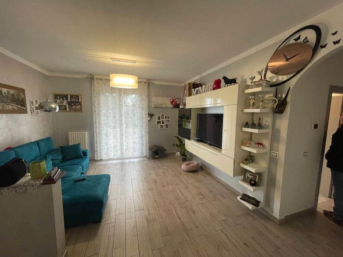 Appartamento con 5 locali in vendita in Via John Fitzgerald Kennedy, Centro, Montelabbate