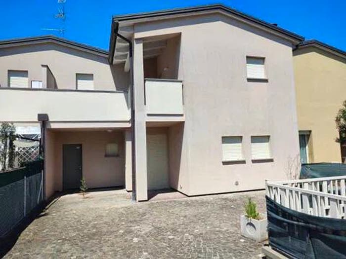 Casa quadrilocale in vendita in Centro, Bagnacavallo