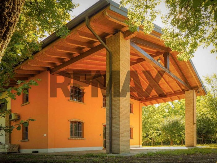 Casa con 6 locali in vendita in Centro, Cavriago