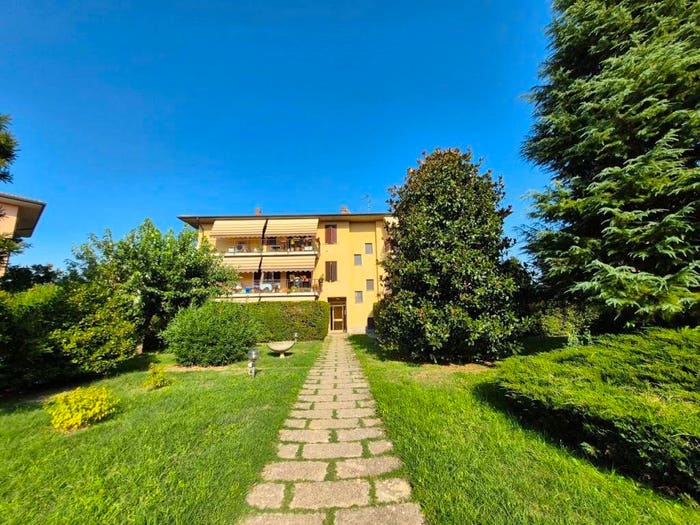 Appartamento trilocale in vendita in Via Giacomo Puccini, Centro, Siziano