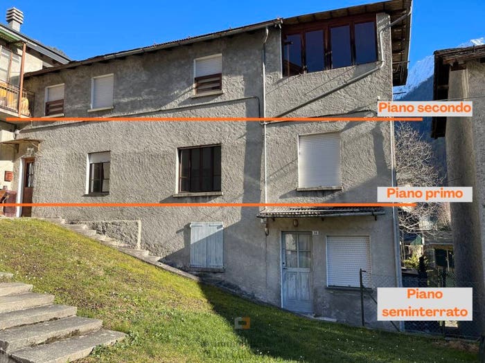 Casa con 6 locali in vendita in Via Moizi, Centro, Lanzada