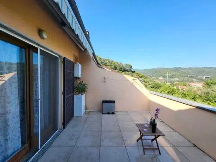 Appartamento trilocale in vendita in Andora