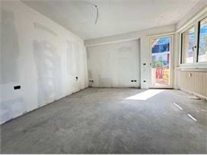 Appartamento trilocale in vendita in Via Guglielmo Marconi, Centro, Laives