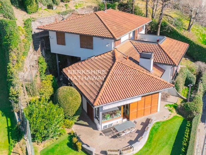Casa con 6 locali in vendita in Via per Brunate, Garzola, Como