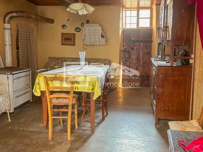 Casa con 5 locali in vendita in Contrada Mocchie, Condove