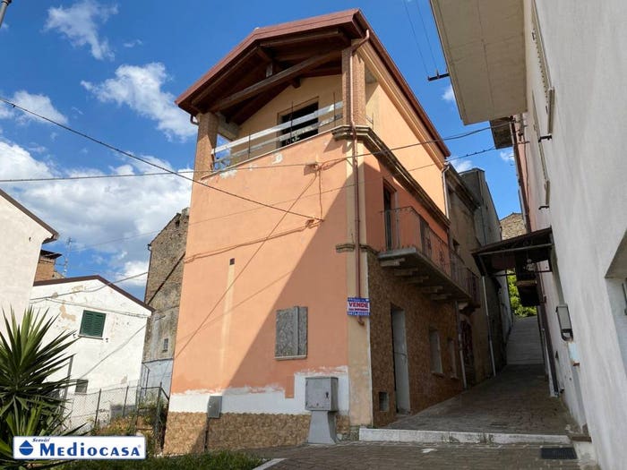 Casa trilocale in vendita in Vico Liberati, Centro, Castel Frentano