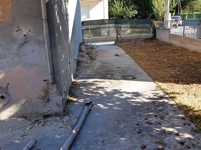 Casa quadrilocale in vendita in Via brigata messina snc, Centinarola, Fano