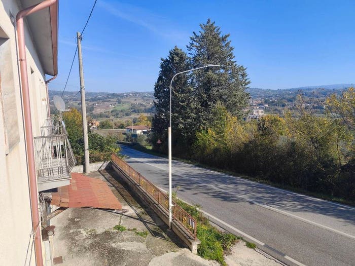 Casa con 6 locali in vendita in Via Appia, Calore, Venticano