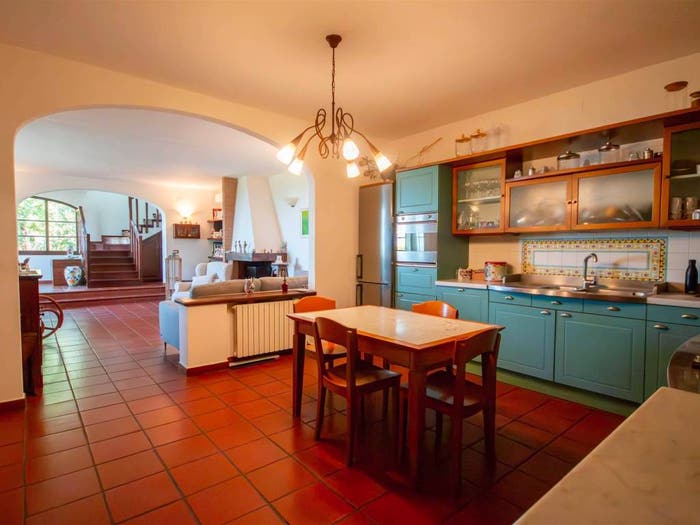 Casa con 6 locali in vendita in Casale Marittimo