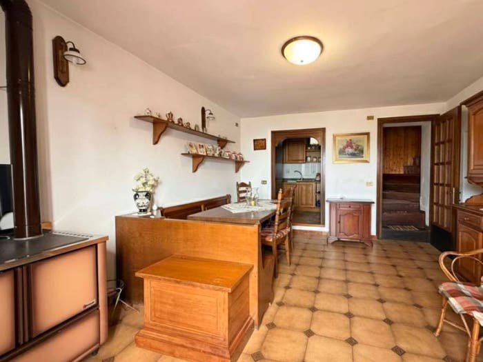 Casa con 6 locali in vendita in Via Borgo Val, Sarmede