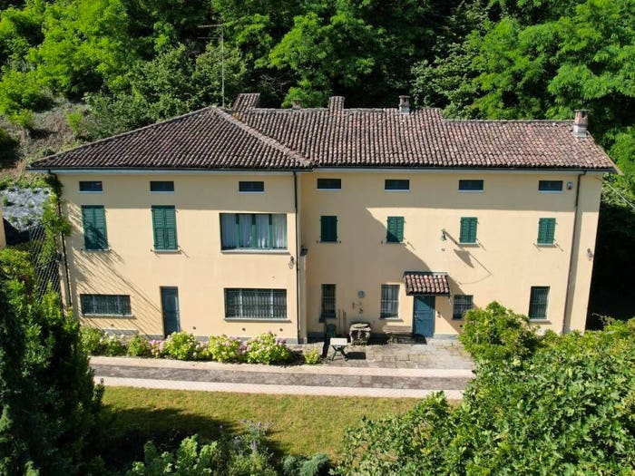 Casa con 6 locali in vendita in Rocca Grue, Sarezzano