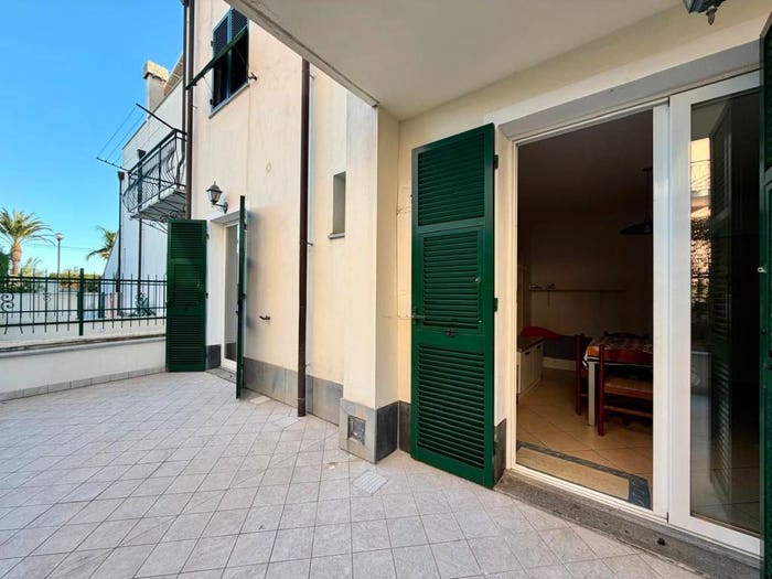Appartamento bilocale in vendita in Via Milano, Centro, Pietra Ligure