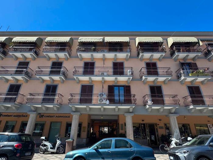 Appartamento quadrilocale in vendita in Via Umberto I, Centro, Milazzo
