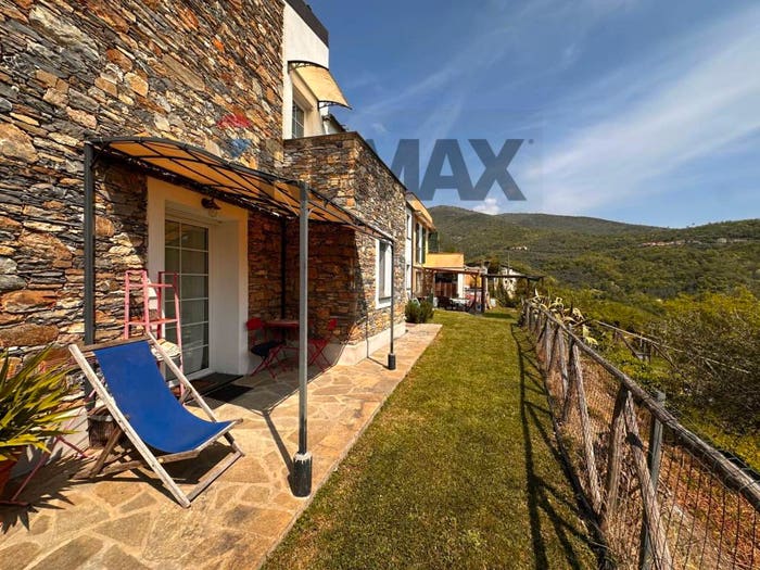 Casa con 6 locali in vendita in Strada Provinciale della Valle Arroscia, Ortovero