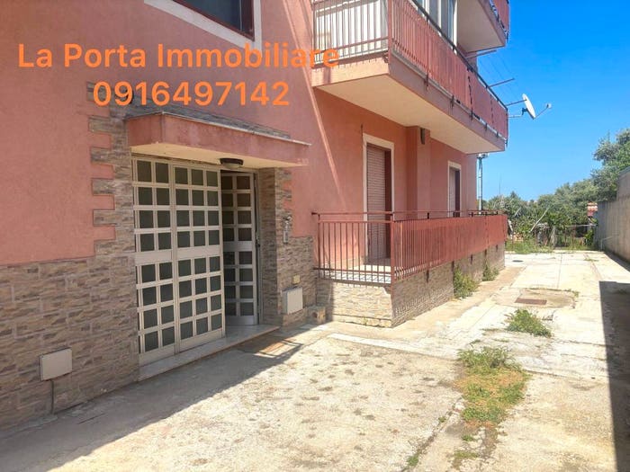 Appartamento quadrilocale in vendita in Via Dirillo, Santicelli, Palermo