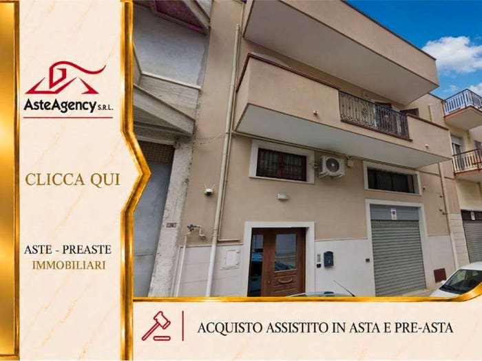 Appartamento con 6 locali in vendita in Via Piero Gobetti, Castel del Monte, Andria