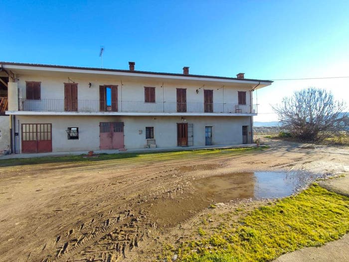 Casa con 5 locali in vendita in Via Sant'Ilario, Revello