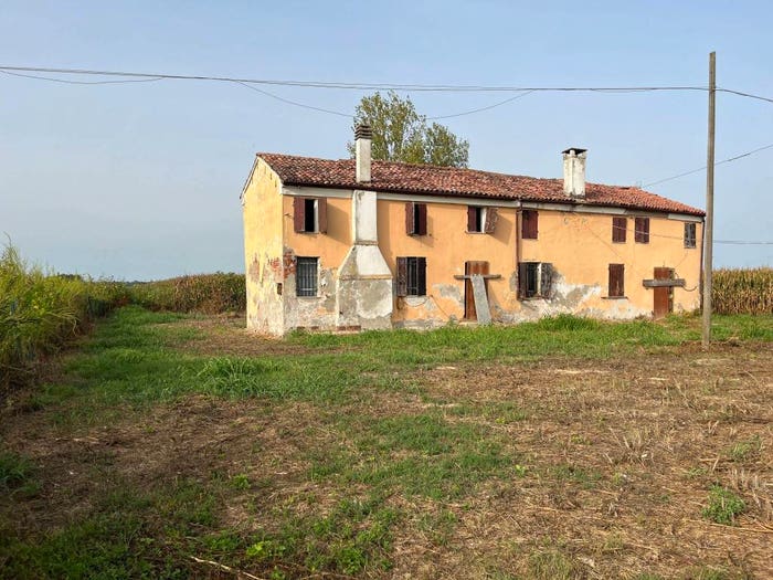 Casa con 6 locali in vendita in Via Roncala, Pincara