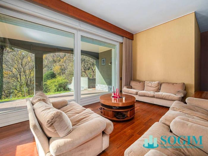 Casa con 6 locali in vendita in Via Per Bellagio, Centro, Asso