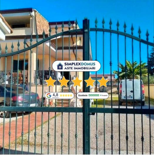 Casa con 5 locali in vendita in Via Colle Cagioli, Centro, Lariano