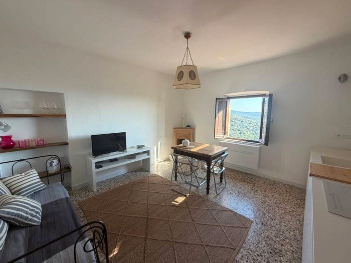 Appartamento trilocale in vendita in Centro, Castagneto Carducci