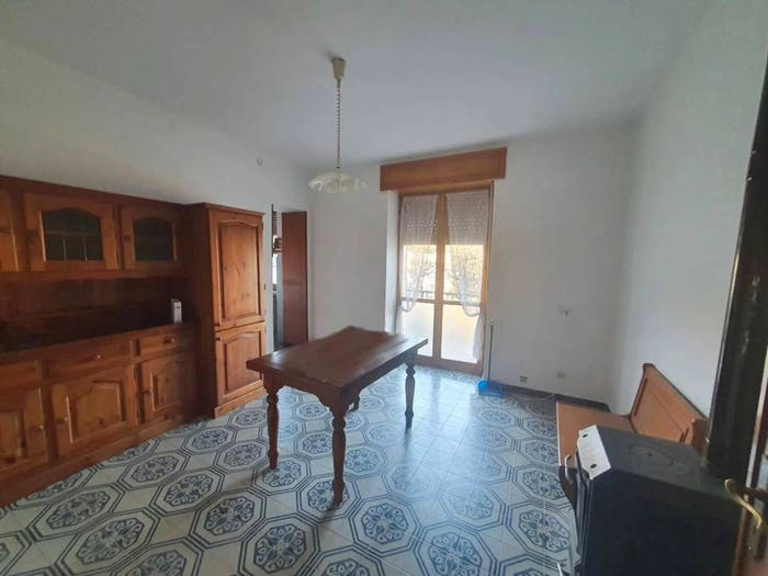 Appartamento quadrilocale in vendita in Mombaldone